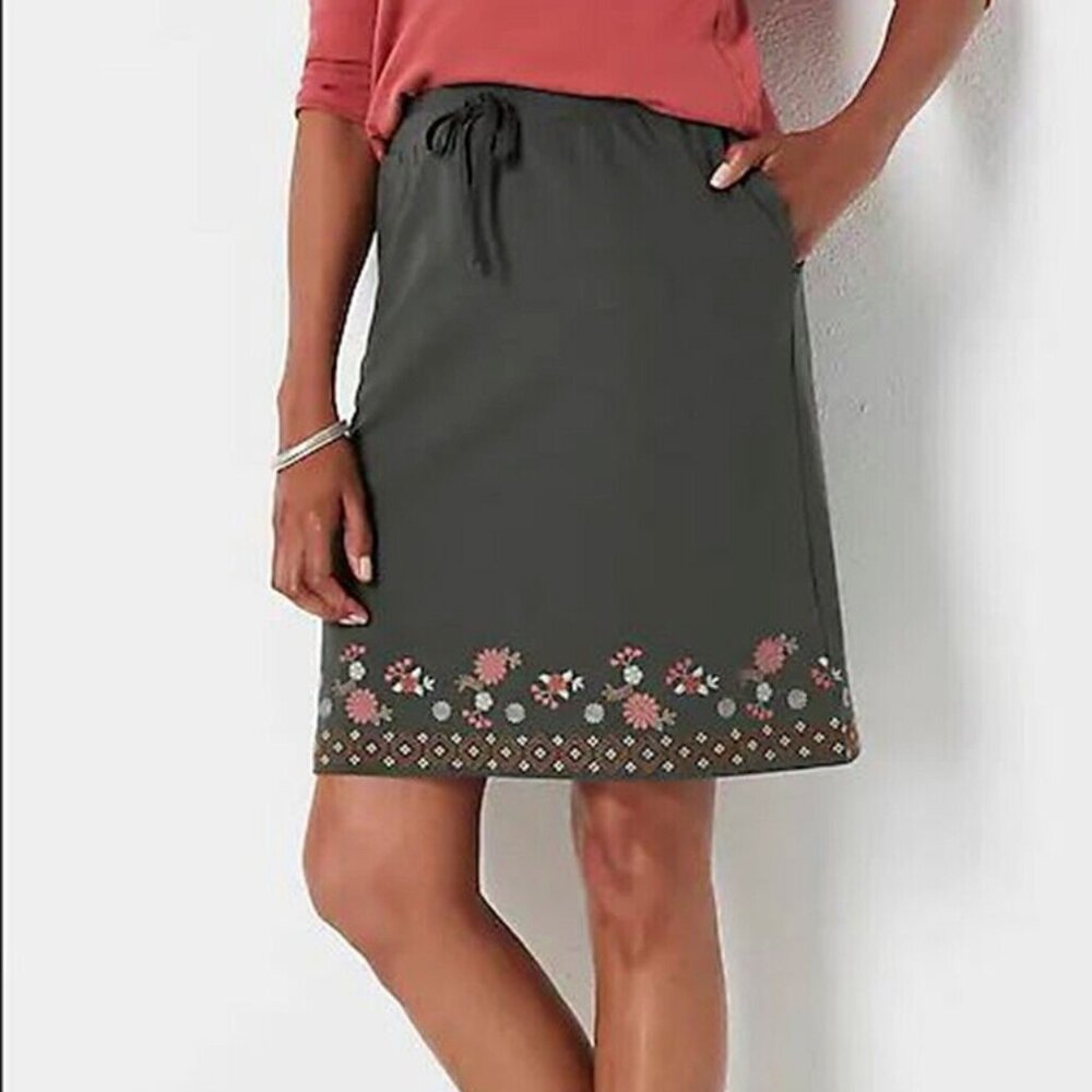 J. Jill Embroidered Knit Skirt Stretch Pull On Pockets Size Large